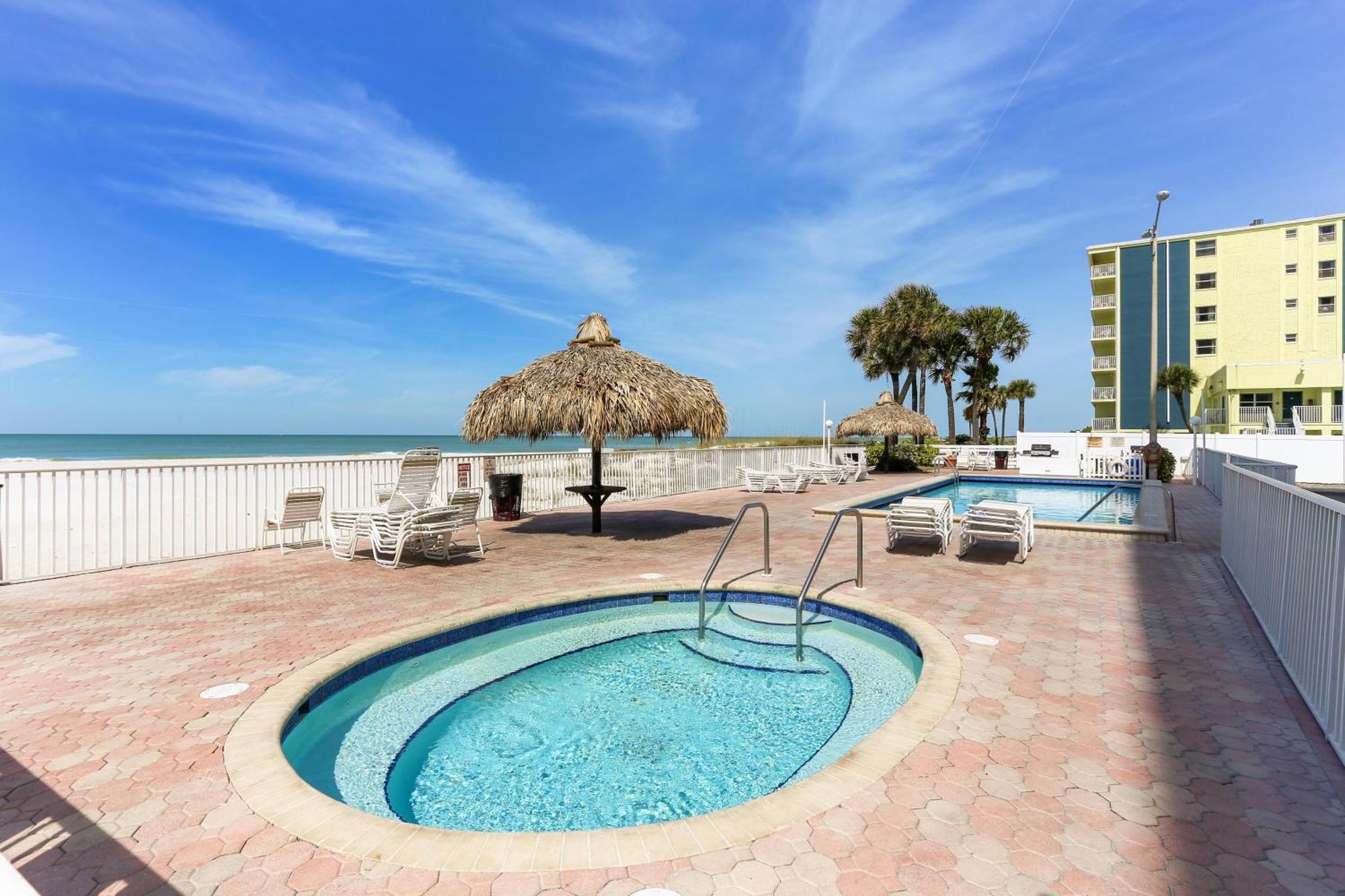 Sea Breeze 401 Villa St. Pete Beach Bagian luar foto